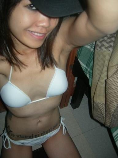 15P Little asian teen gfs posing for the camera
