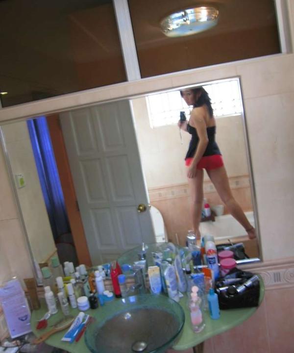 16P Nice selection of naughty and hot amateur asian babes