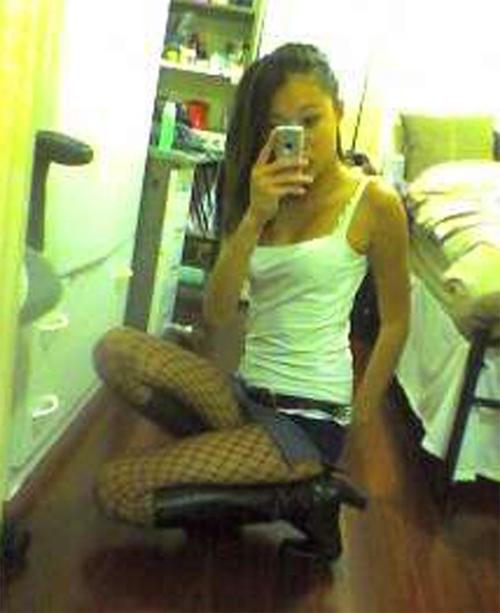 16P Naughty and hot selfpics taken by an amateur Asian chick