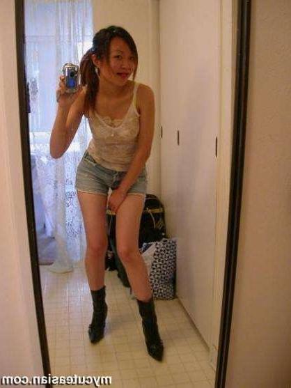 15P Asian amateur girlfriends homemade photos