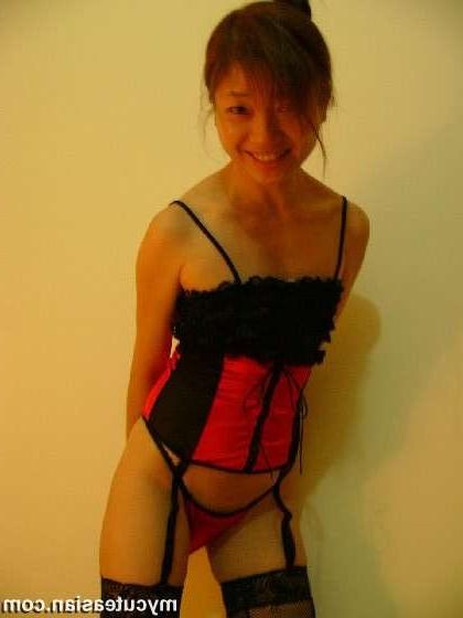 15P Asian amateur girlfriends homemade photos