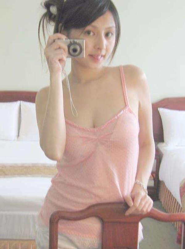 15P Pictures of three Asian amateur cuties