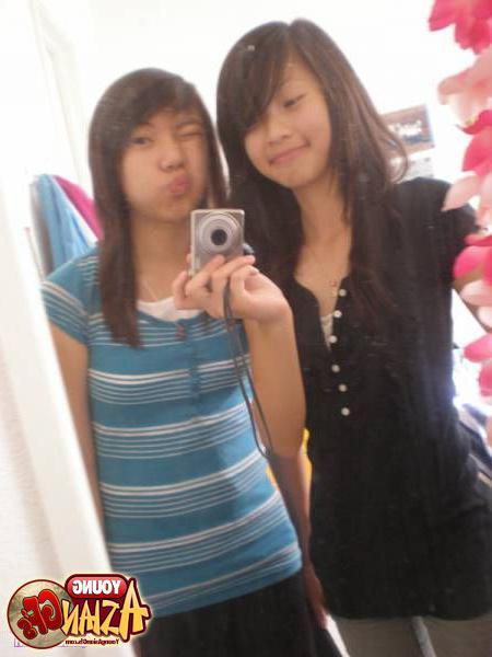 15P Sexy asian teen girlfriends posing for pics