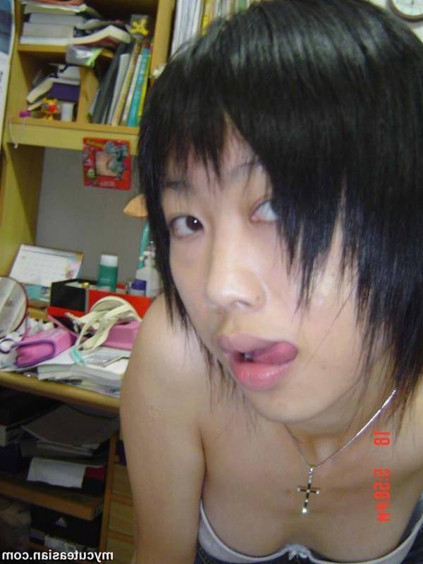 15P Amateur Asian teen GF rubs hairy pussy on cock and gives blowjob