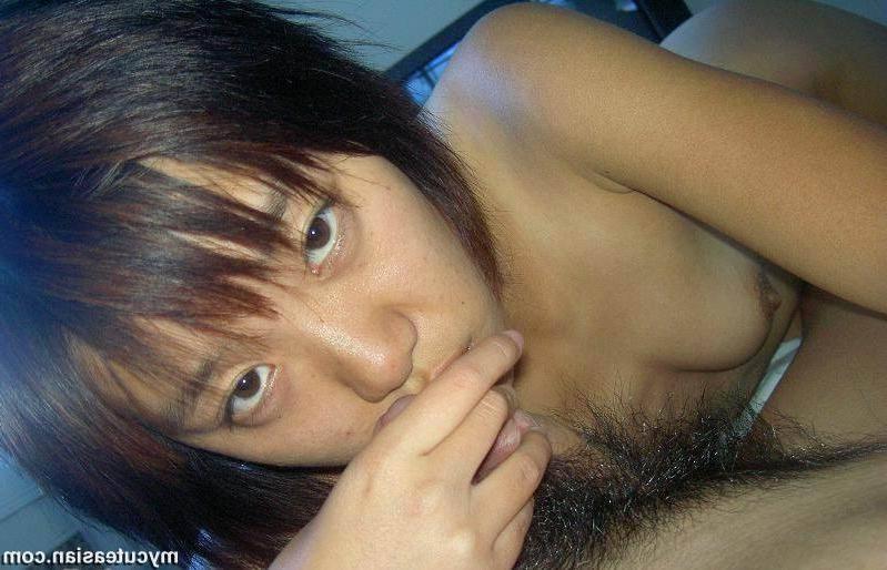 15P Amateur Asian teen GF rubs hairy pussy on cock and gives blowjob