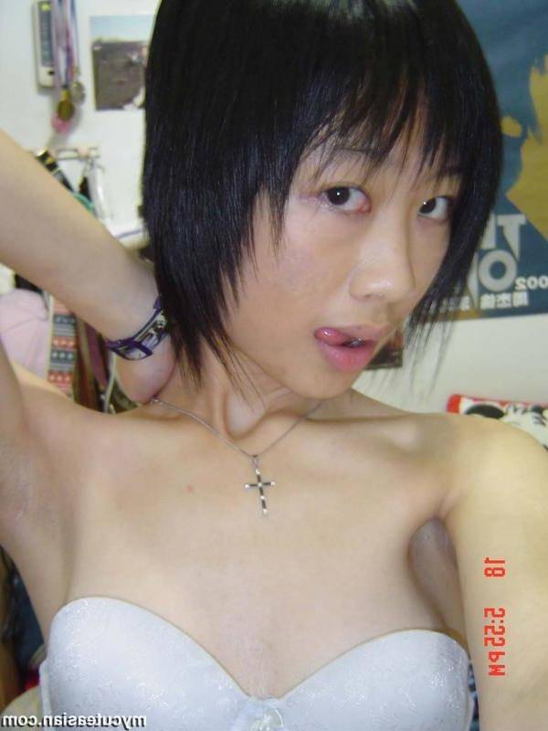 15P Amateur Asian teen GF rubs hairy pussy on cock and gives blowjob