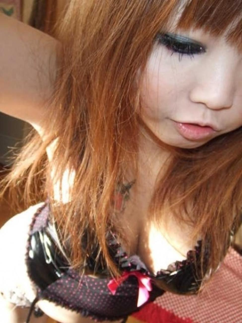 14P Naughty and hot selfpics taken by an amateur Asian chick