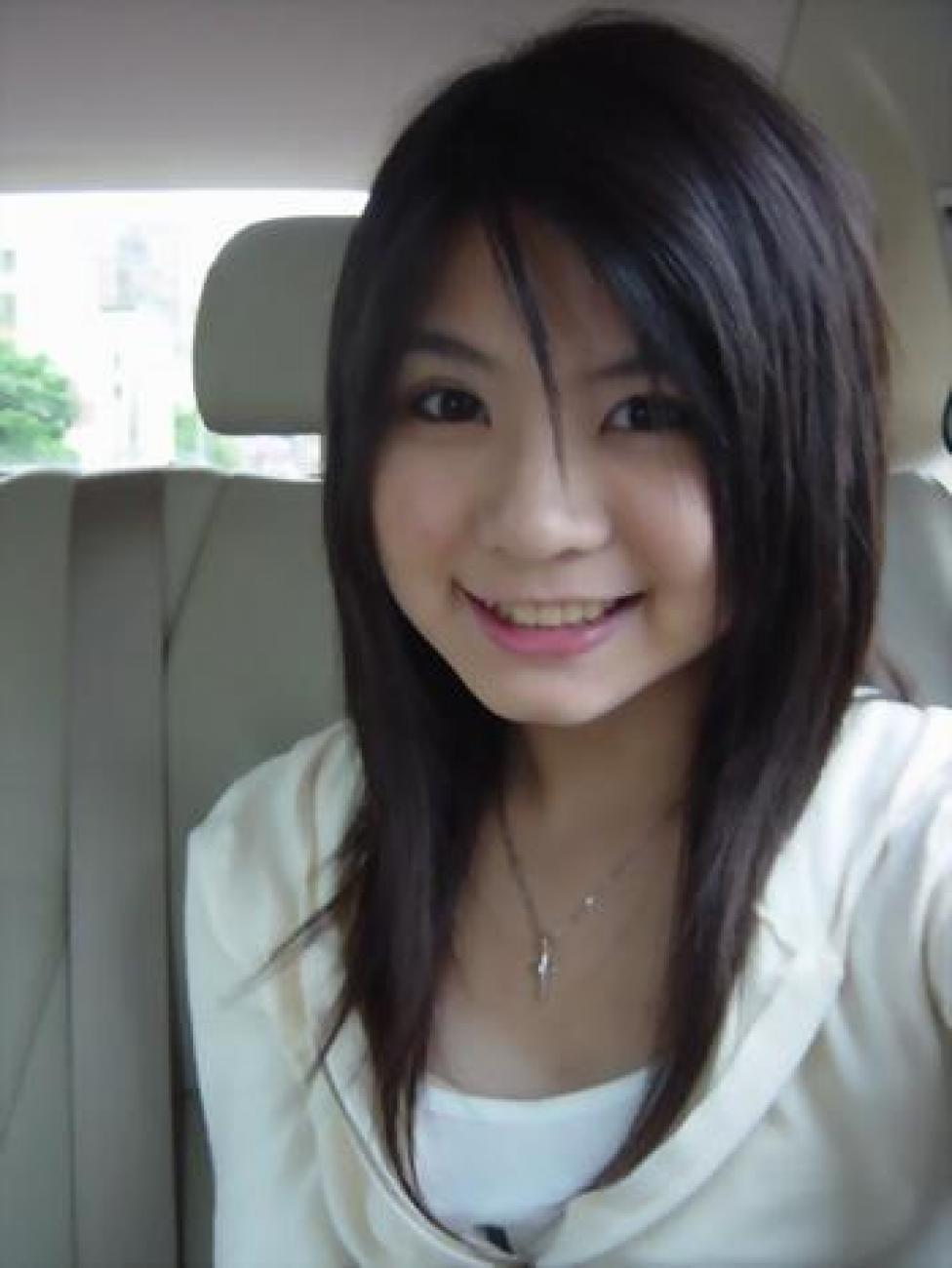 16P Naughty and hot selfpics taken by an amateur Asian chick