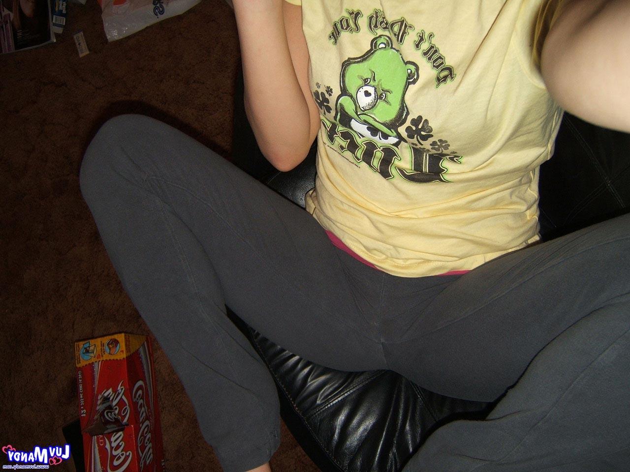 16P Asian teen girl self pics