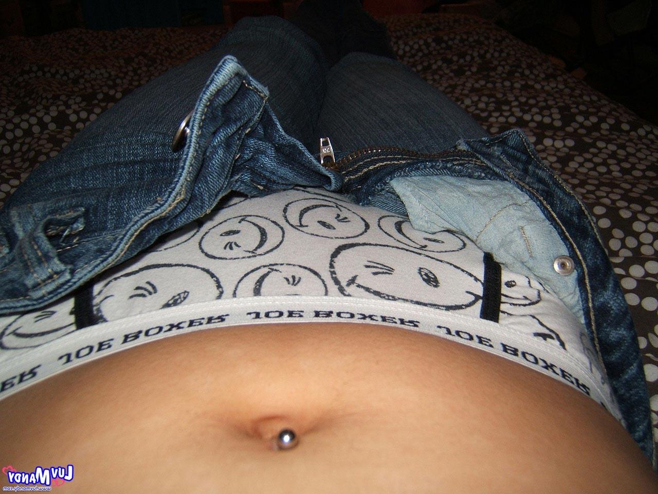 16P Cute asian girl next door Mandy candids