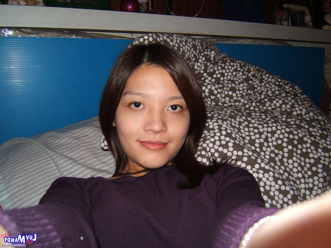 16P Asian girl next door self pics