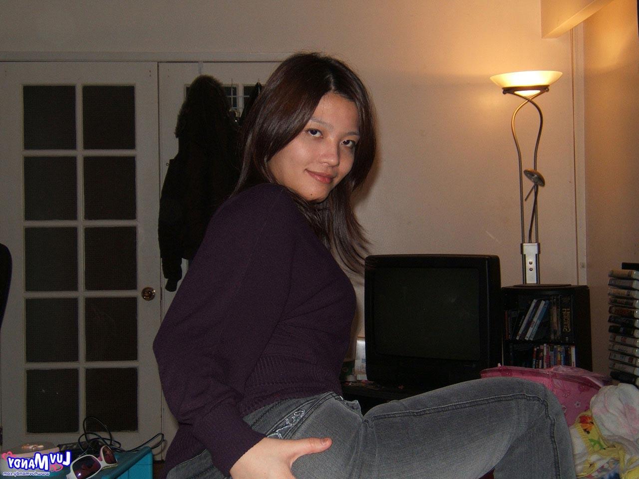 16P Asian girl next door self pics