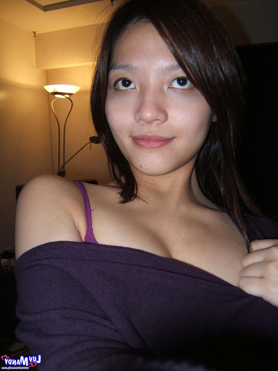 16P Asian girl next door self pics