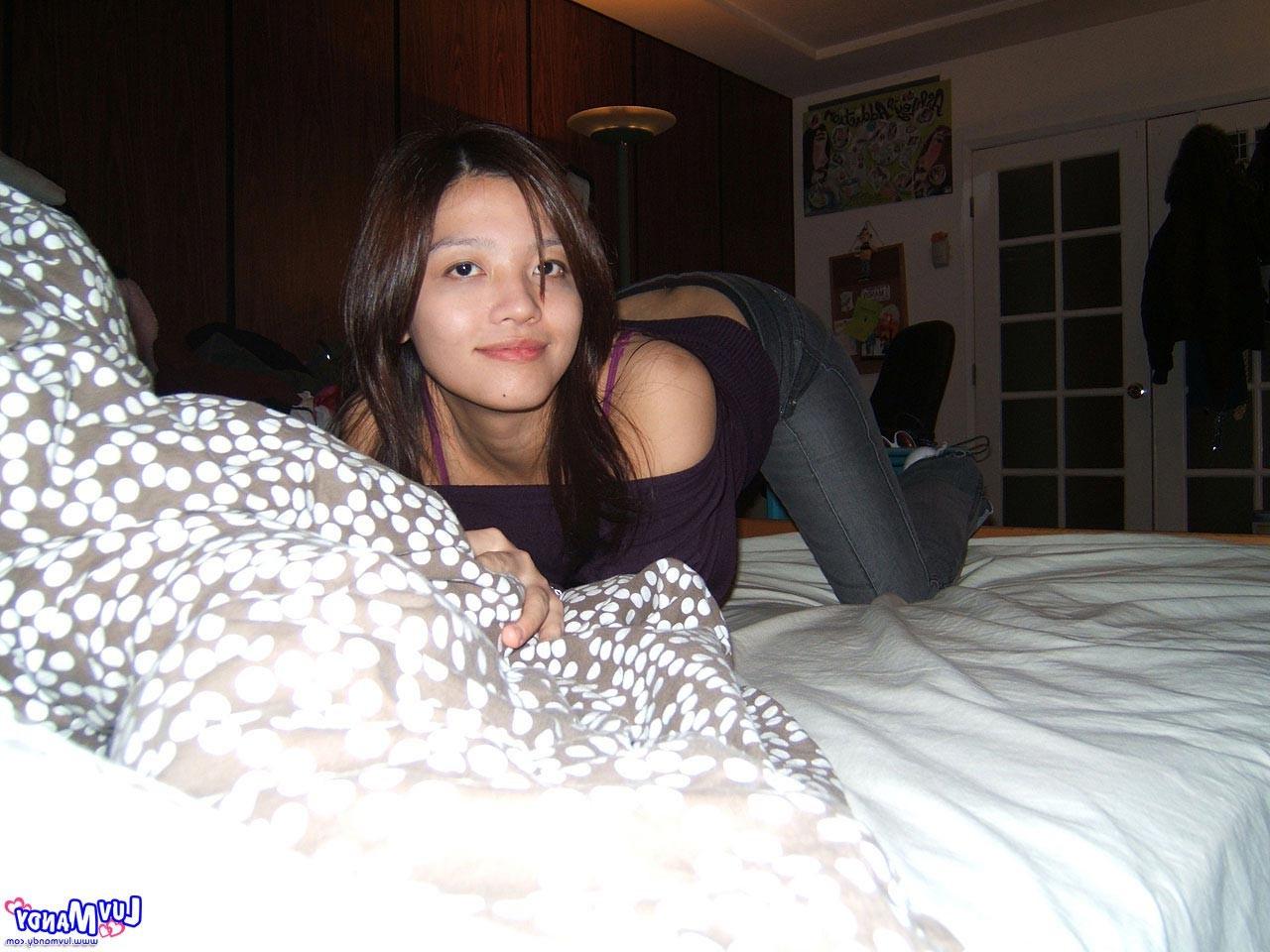 16P Asian girl next door self pics