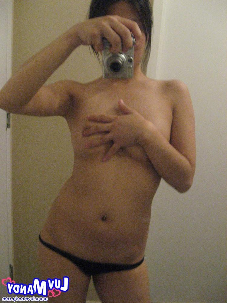 16P Cute asian girl next door selfpics