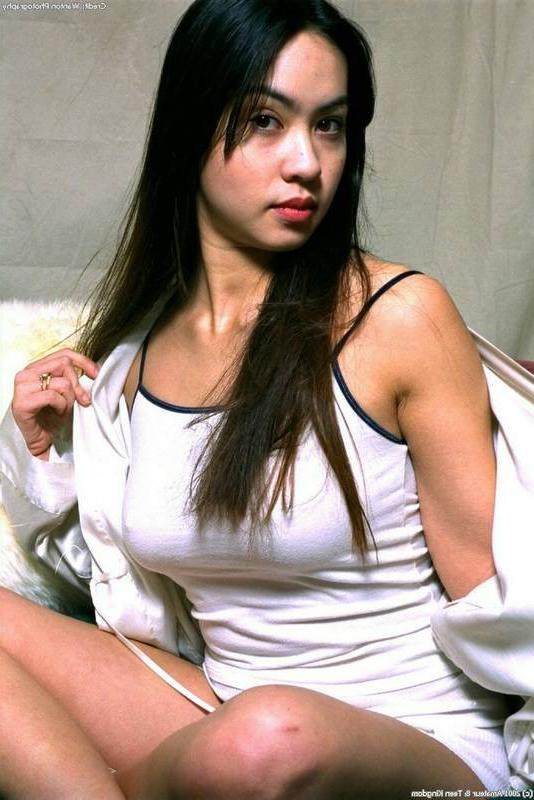 15P Asians big hard nipples poking through her shirt