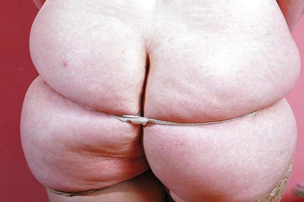25P Big Tits Huge Ass Granny 2!!