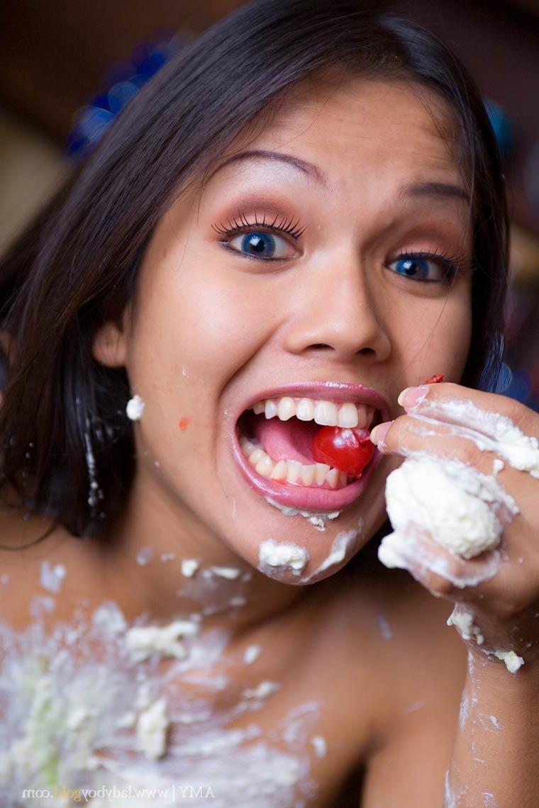20P Asian ladyboy covered in cake cream
