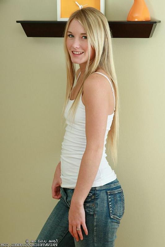 15P Private School Jewel juicy butt in skin tight jeans