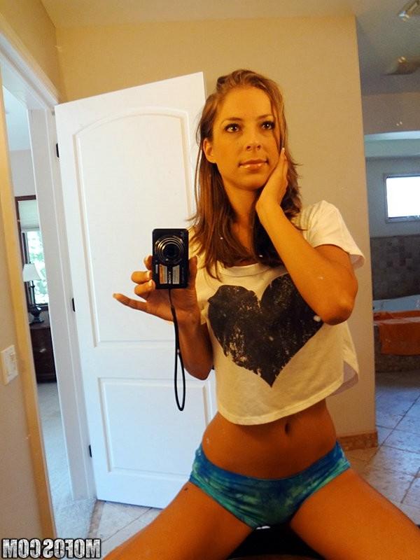 10P Sexual Presley Hart riding hard dick