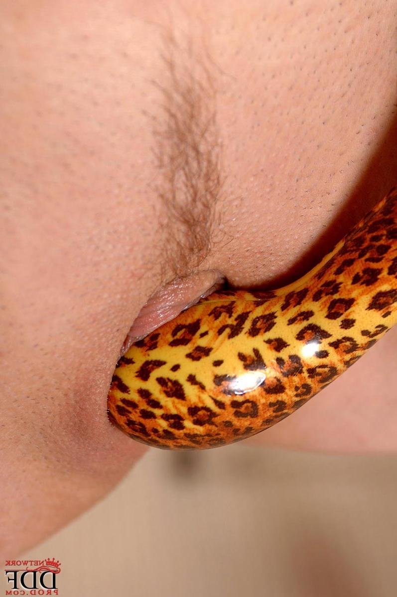 15P Horny tight ass slim vixen toying pussy