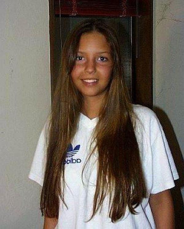 15P Hot amateur posing