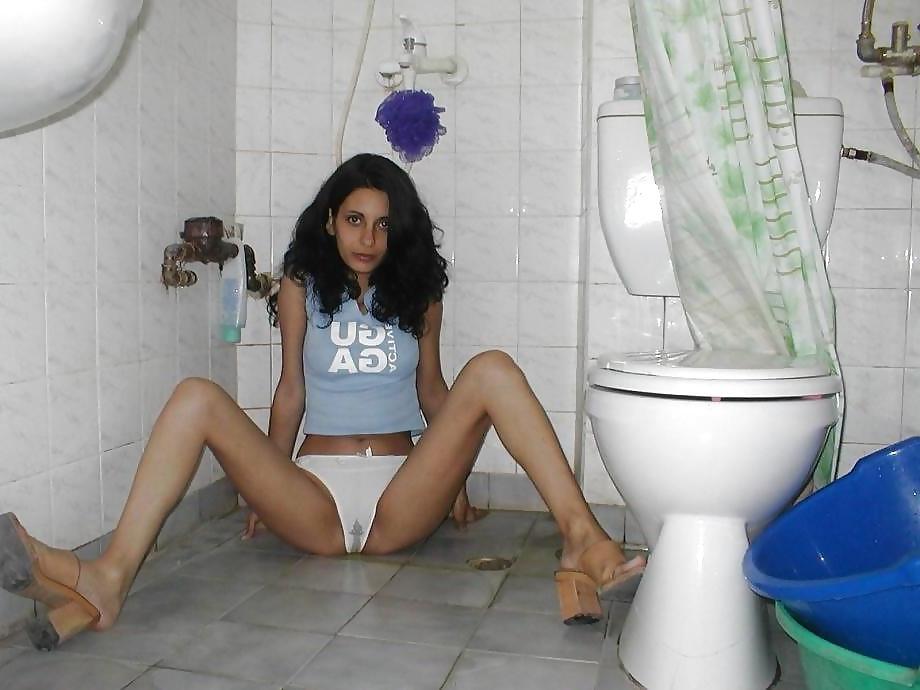 25P ROMANIAN TEEN SLUTS 18