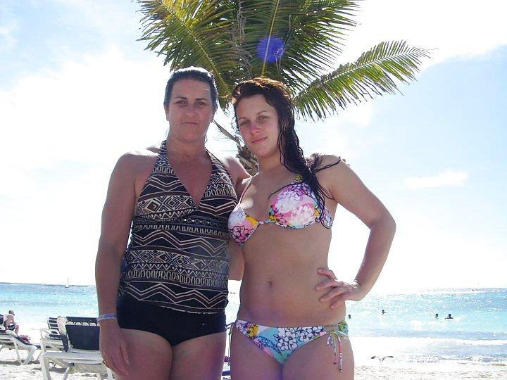 25P Non-nude exgirlfriend & her friends