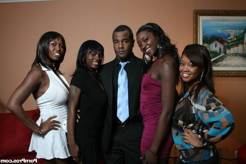 16P black asses on parade and fucked