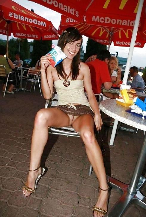 25P Les salopes sans culotte