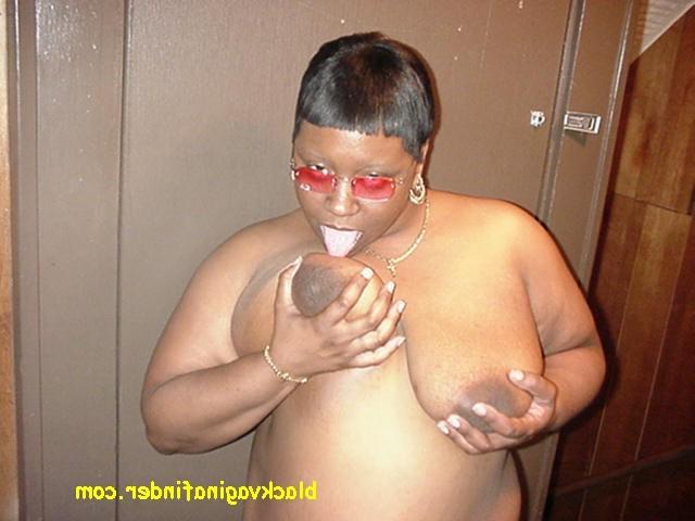 15P chubby ebony slut licks her huge tits and shows off pink pussy