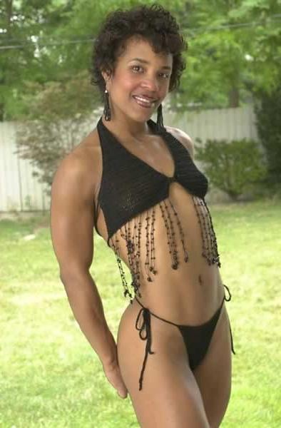 11P Ebony girl stripping and showing her sexy ass