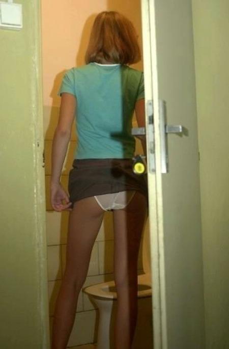 16P Sneaky teen upskirt panty peeks