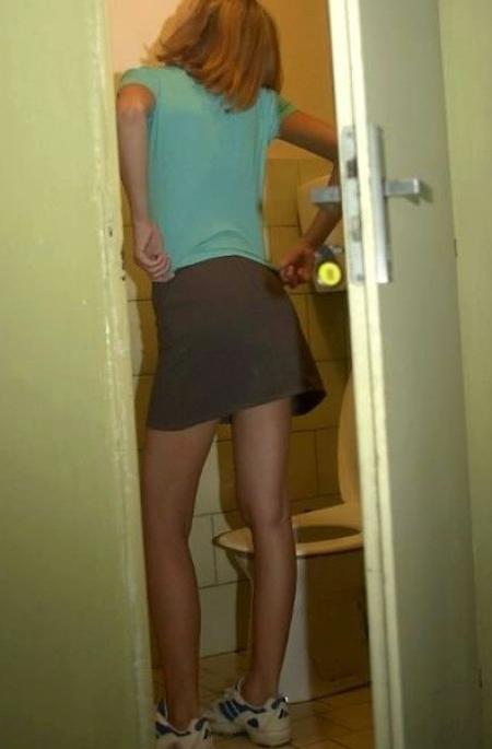 16P Sneaky teen upskirt panty peeks
