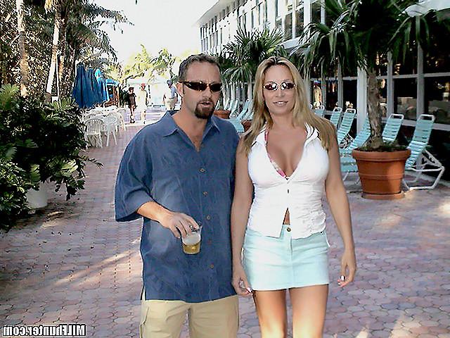 12P 12 pics and 1 movie of Jennifer from Milf Hunter
