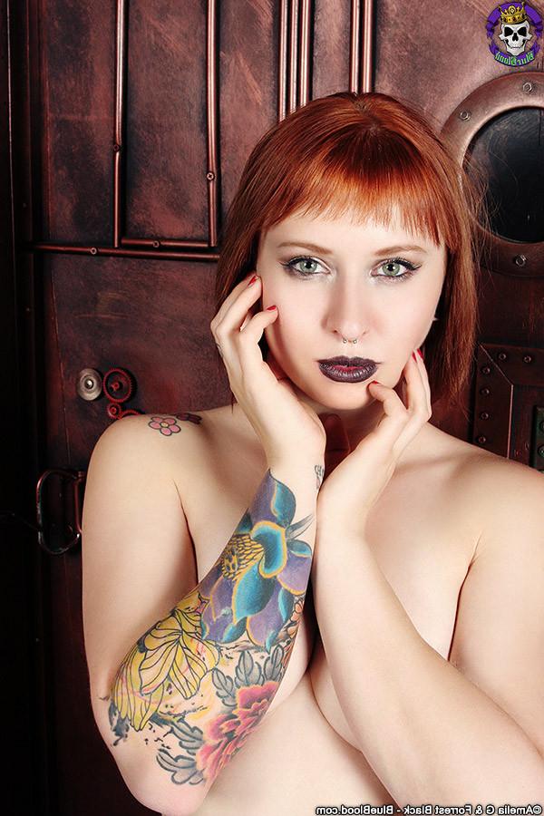 15P Adventurous tattooed steampunk redhead Eidyia