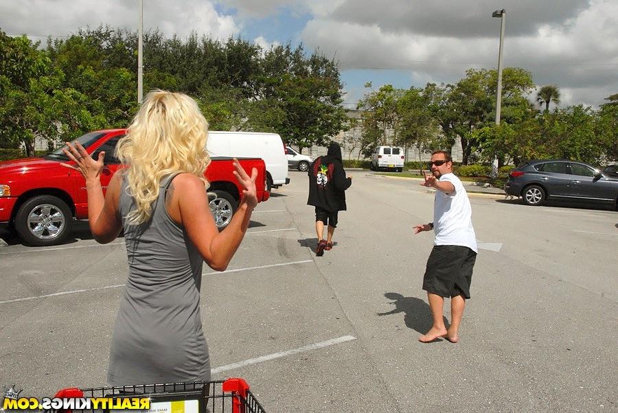 12P 12 pics and 1 movie of Dawson from Milf Hunter