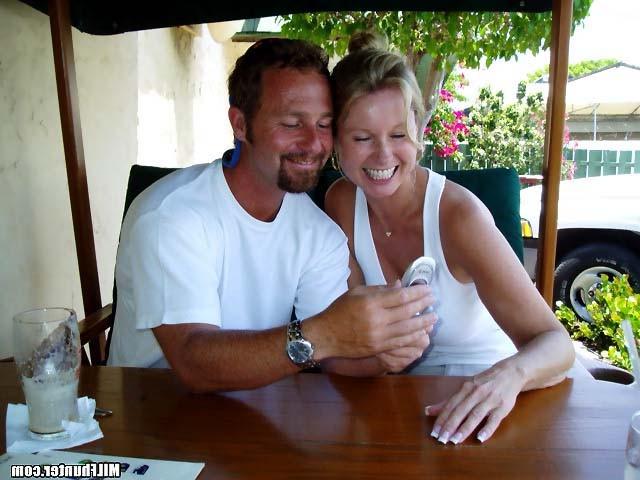 12P 12 pics and 1 movie of Susie from Milf Hunter