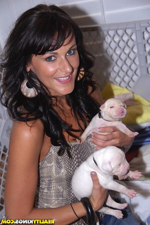 12P 12 pics and 1 movie of Mindi from Milf Hunter