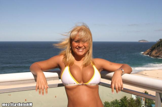 12P 12 pics and 1 movie of Michelle from Mike In Brazil