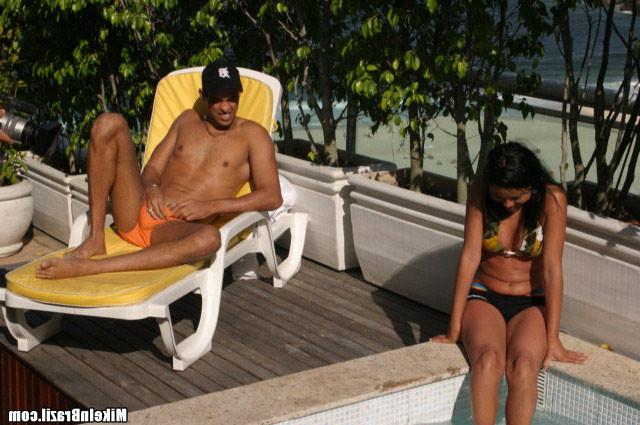 12P 12 pics and 1 movie of Luana from Mike In Brazil