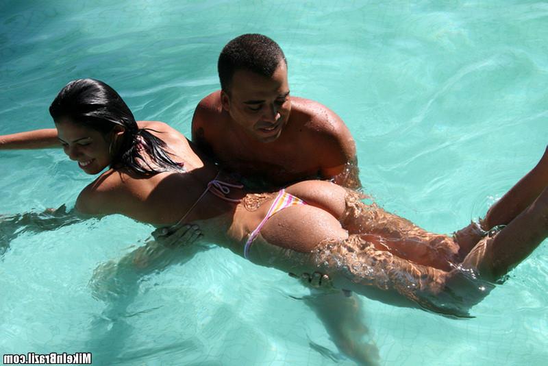 12P 12 pics and 1 movie of Fabiane from Mike In Brazil