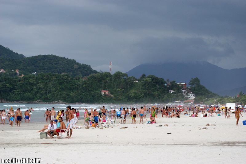 12P 12 pics and 1 movie of Aline from Mike In Brazil
