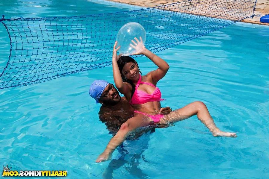 12P 12 pics and 1 movie of Emanuelee from Mike In Brazil