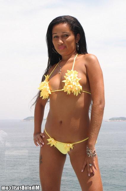 12P 12 pics and 1 movie of Paula from Mike In Brazil