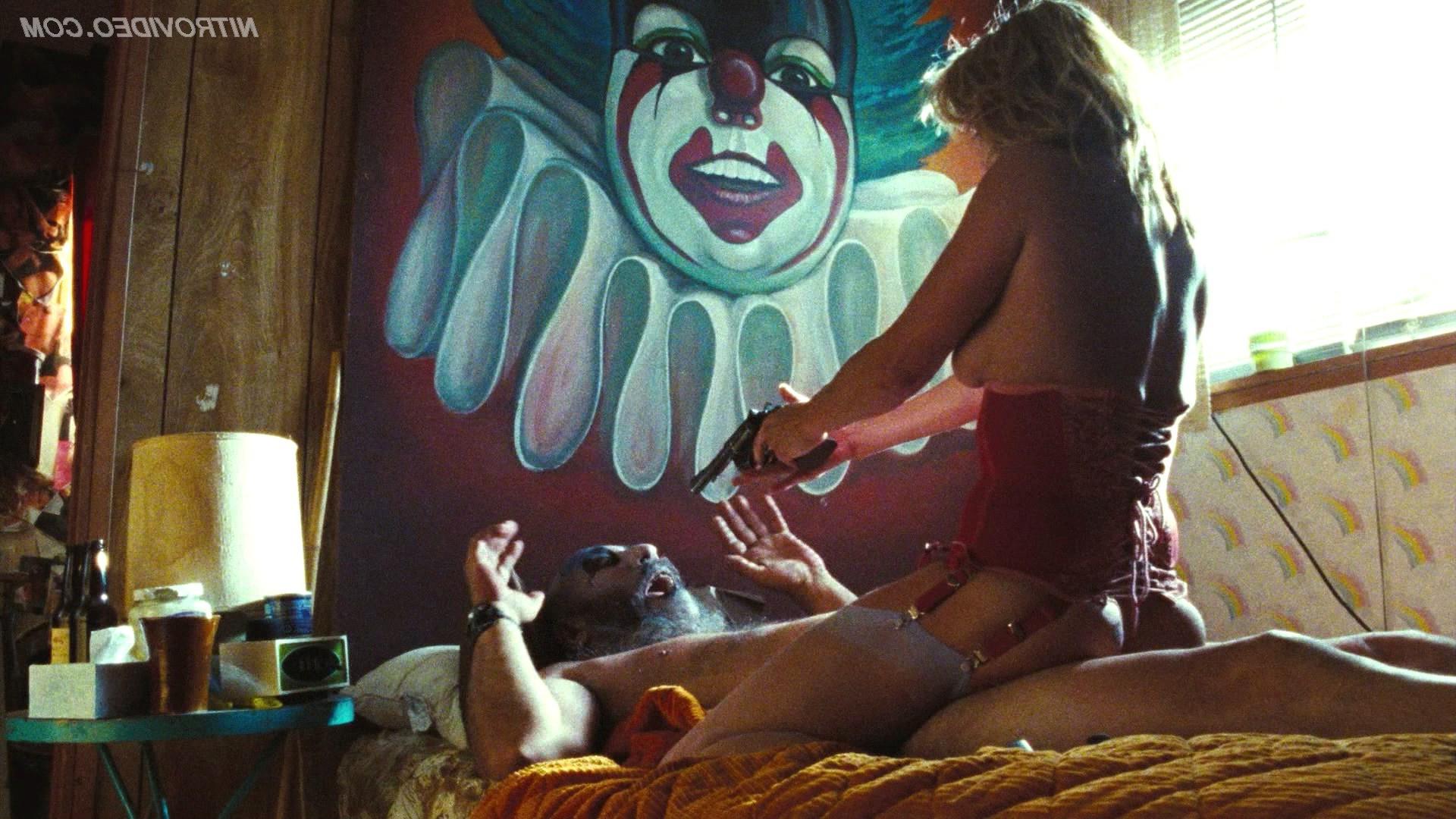 15P Busty Ginger Lynn Allen in The Devils Rejects