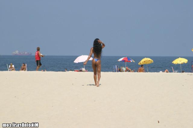 12P 12 pics and 1 movie of Agatha from Mike In Brazil