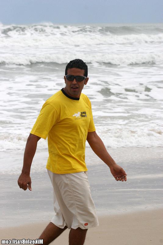 12P 12 pics and 1 movie of Shara from Mike In Brazil