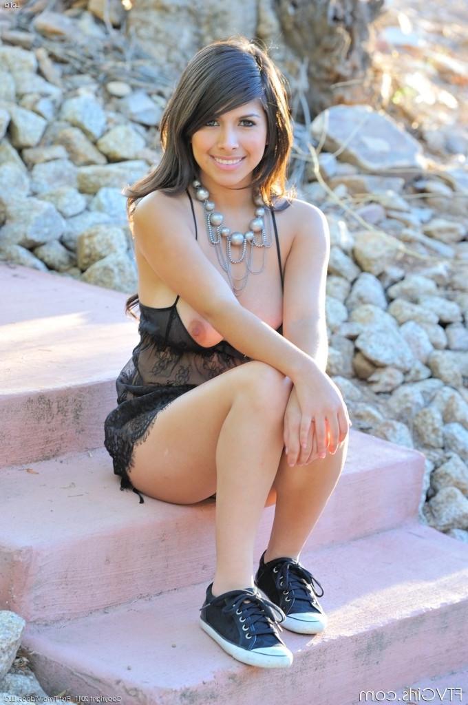 16P Busty brunette babe rubbing her natural tits and showing ass