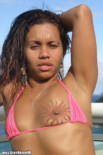 12P 12 pics and 1 movie of Samanta from Mike In Brazil